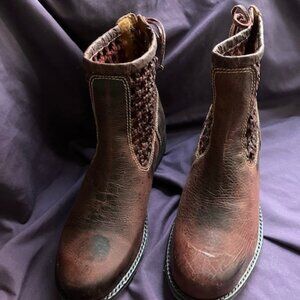 Sbicca Vintage Collection ankle boots